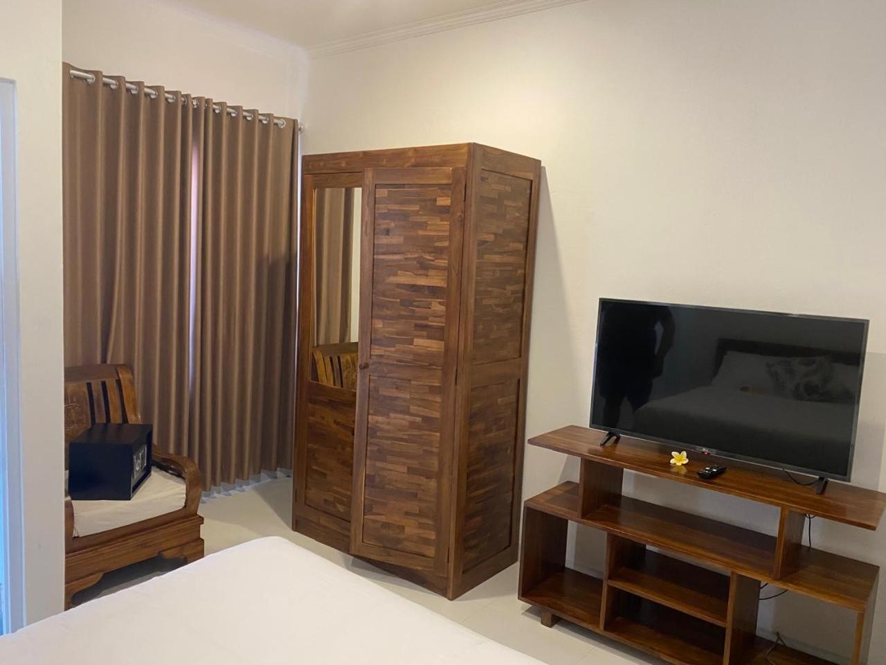 Manis Guest House Семиняк Екстериор снимка