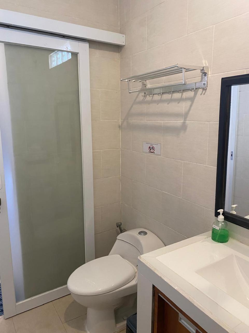 Manis Guest House Семиняк Екстериор снимка