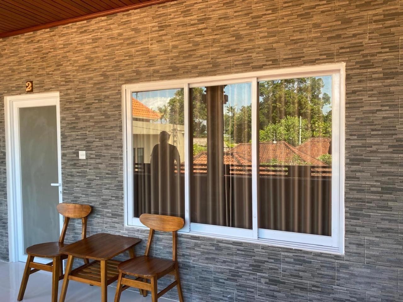 Manis Guest House Семиняк Екстериор снимка