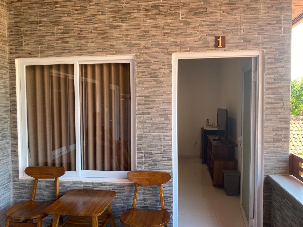 Manis Guest House Семиняк Екстериор снимка